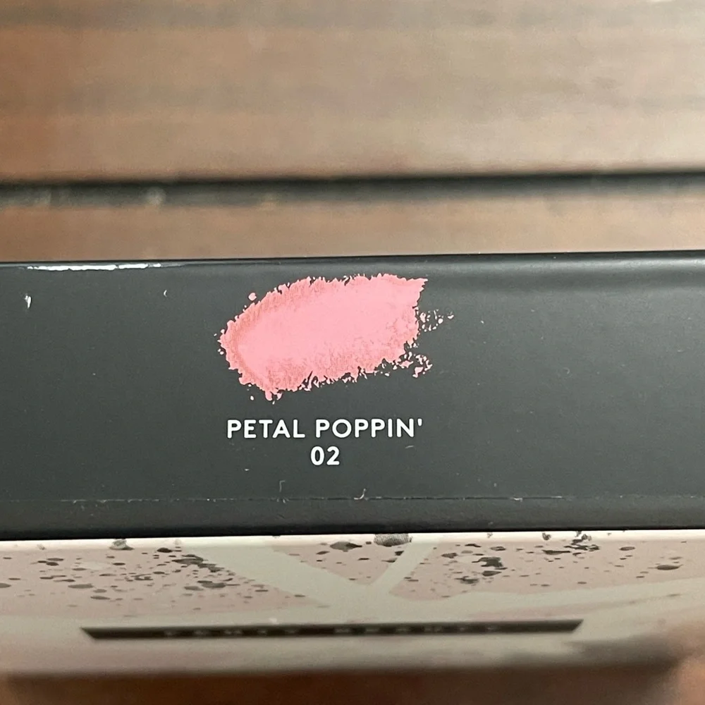 Fenty Beauty add pop